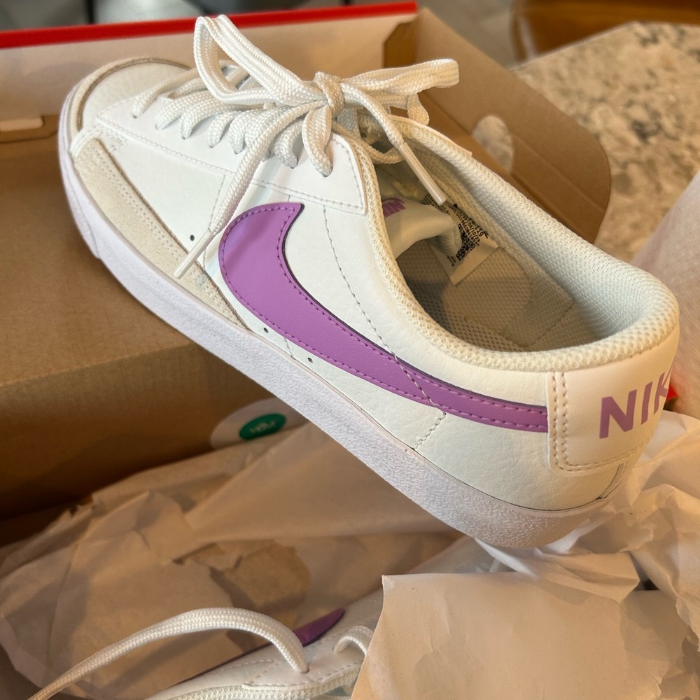 Nike White and Purple Blazer Low ‘77